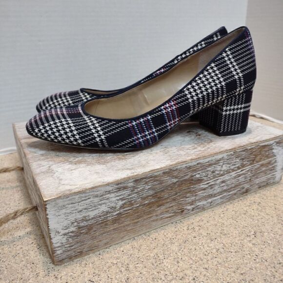 👍 Ann Taylor Fabric Plaid Heels Size 7.5 Low heel. A7 - Picture 3 of 5